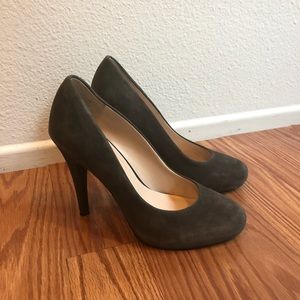 Nine West Grey Suede Pumps